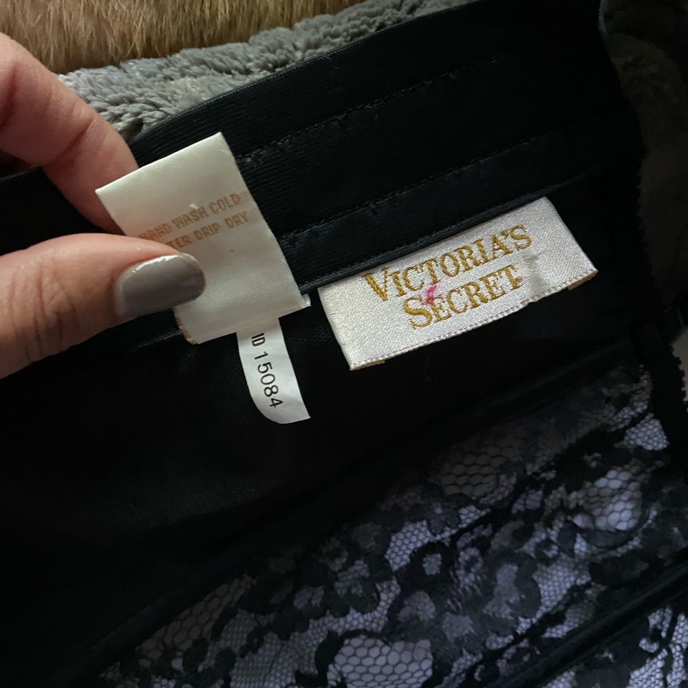 The Vintage Victoria’s Secret Lace Corset - Picture 10 of 12